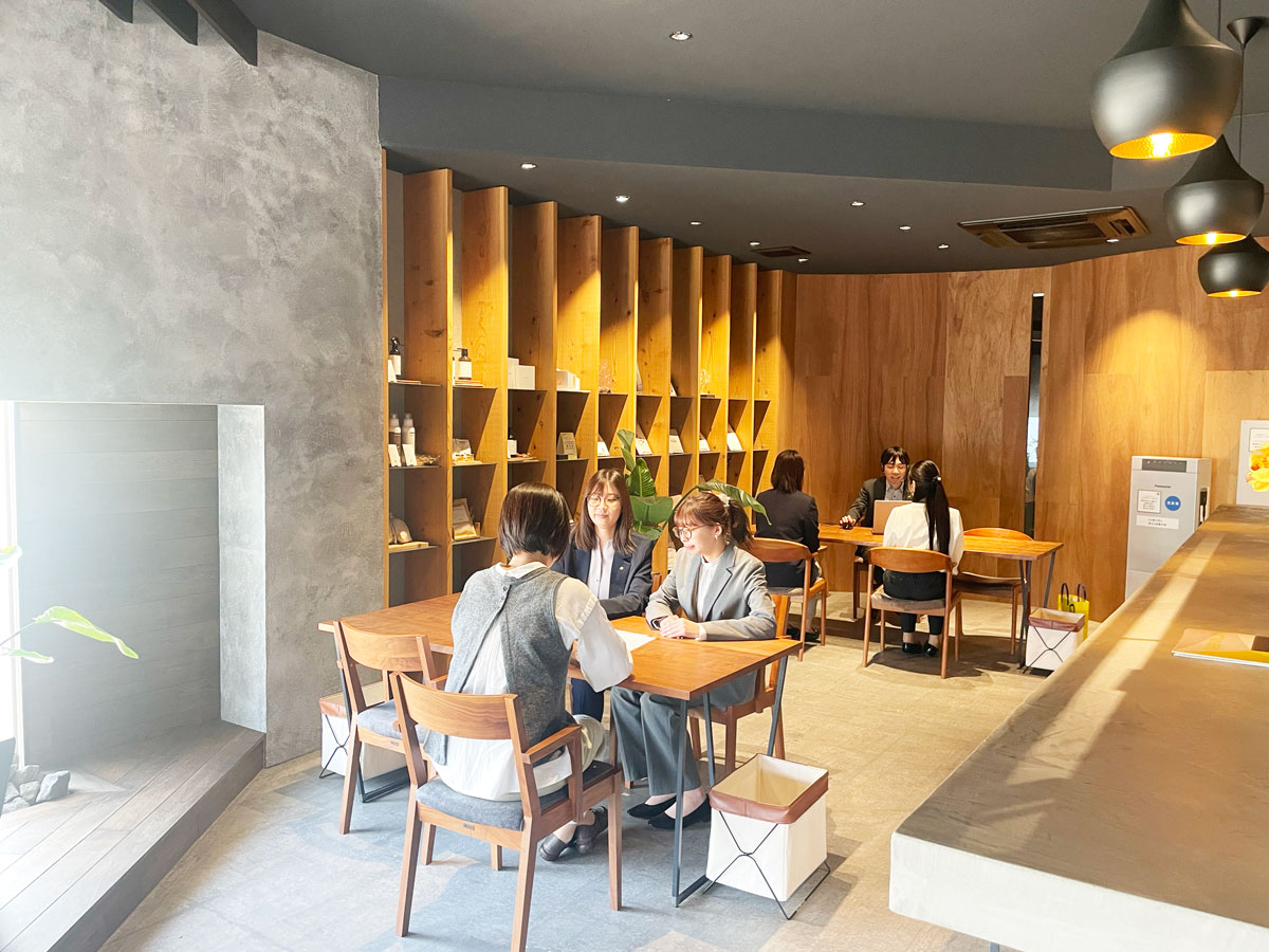 オリバー建築設計｜デザイン住宅｜新築｜富山市-高岡市-射水市-滑川市｜家は、家族との時を刻む場所。お気に入りの空間に、自分らしさをつめこんで、家族と、仲間と、自分の時間もたくさん楽しもう。オリバーは「暮らしを楽しむこと」をコーディネートする富山の会社です。