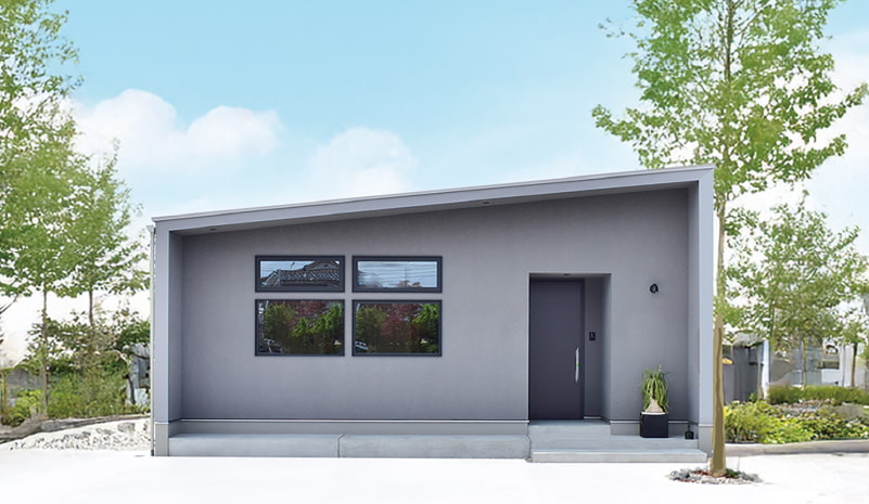 「収納」と「動線」に最大限にこだわり、平屋のウィークポイントを克服した住まい