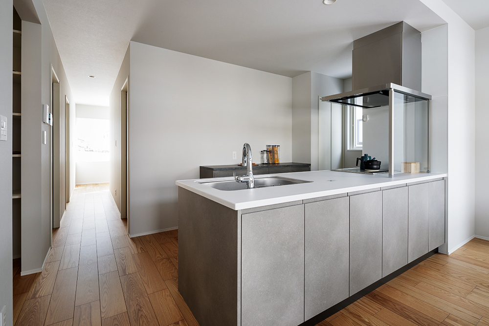 オリバー建築設計｜デザイン住宅｜新築｜富山市-高岡市-射水市-滑川市｜家は、家族との時を刻む場所。お気に入りの空間に、自分らしさをつめこんで、家族と、仲間と、自分の時間もたくさん楽しもう。オリバーは「暮らしを楽しむこと」をコーディネートする富山の会社です。